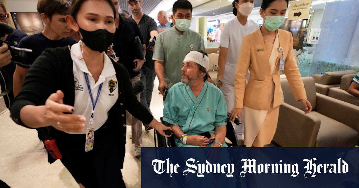 Singapore Airlines flight 321 turbulence victim prevented from talking to the media