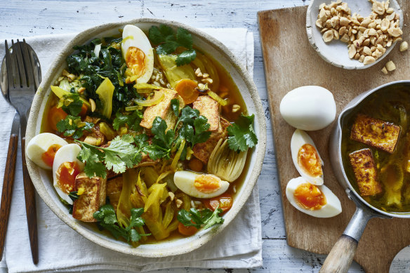 Braised tofu with fennel, wombok, egg, brown rice and peanuts