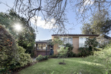 The five-bedroom house at 21 Cochran Avenue in suburban eastern Melbourne’s Camberwell sold under the hammer for $3 million. 
