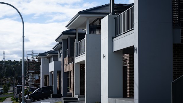 Australian houses will face greater threats from climate change that will require changes to planning and construction, the Productivity Commission has warned.