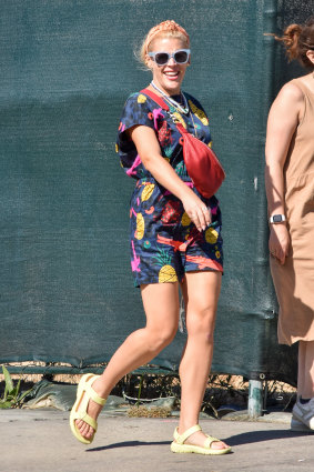Busy Philipps wears a sensibly sturdy sandal out in LA in August.