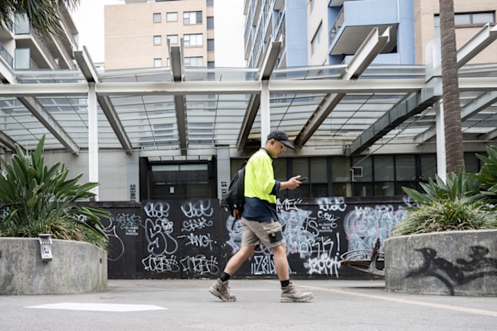 Mascot Towers has been empty since being evacuated in June 2019.