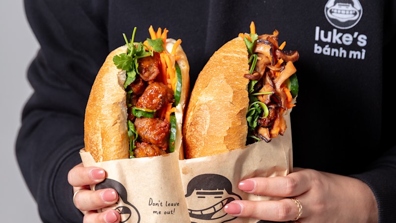 Reviews highlight “Luke’s Banh Mi” for generous, priced Vietnamese rolls