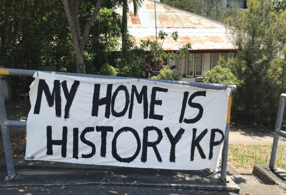 Brisbane's oldest suburb, Kangaroo Point, is facing the pressures of over-development its residents say. Three pre-1911 homes are being shifted.