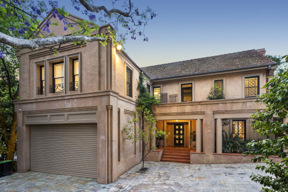 The Bellevue Hill residence long owned by the Albert family was purchased this week by Christine and Michael Hawksford.