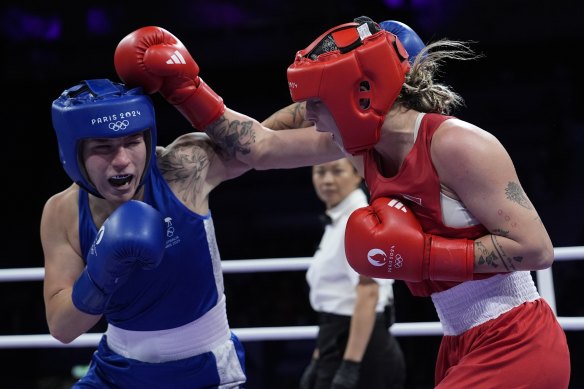 Australia’s Marissa Williamson, left, lost to Hungary’s Anna Luca Hamori in their women’s 66kg preliminary boxing match.