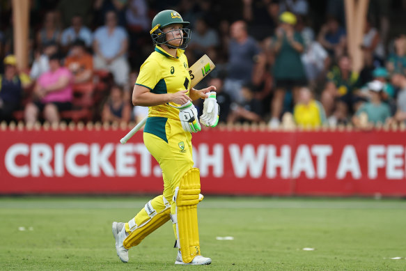 Alyssa Healy looks dejected after being dismissed for 70 runs