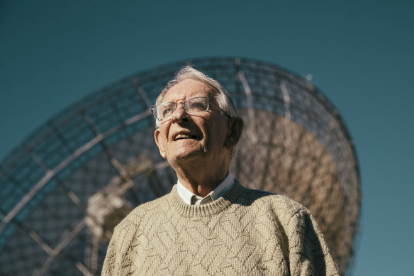 David Cooke in front of the Dish at Parkes Observatory. 