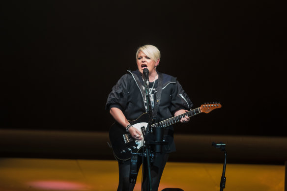 Lead singer Natalie Maines: back-catalogue hits and singalongs.