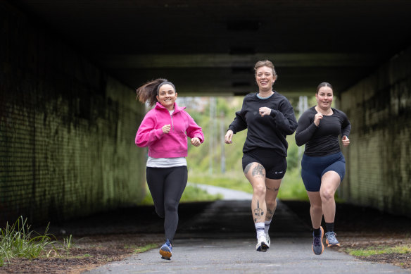 Ebony Clarke, Brittany de Groot
and Dominique Holland are part of all women running group Flow State.