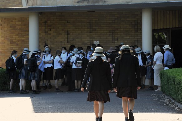 Santa Sabina welcomed its first students back for 2022 on Thursday.