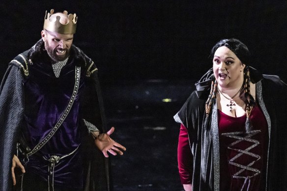 Simon Meadows and Helena Dix star in Melbourne Opera’s <i>Macbeth.
