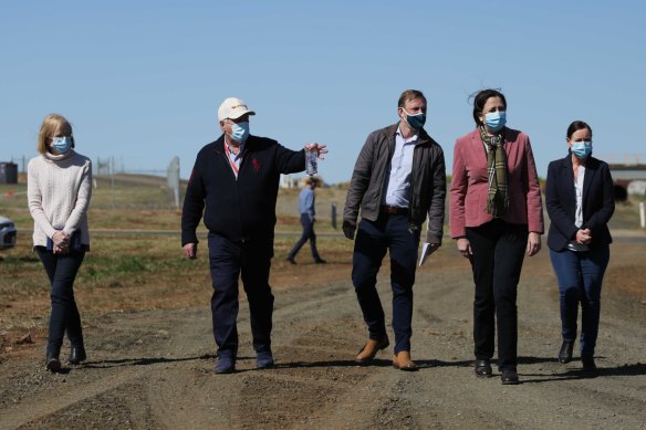 Jeannette Young, John Wagner, Steven Miles, Annastacia Palaszczuk and Yvette D’Ath at the announcement of a quarantine facility at Toowoomba Wellcamp Airport.