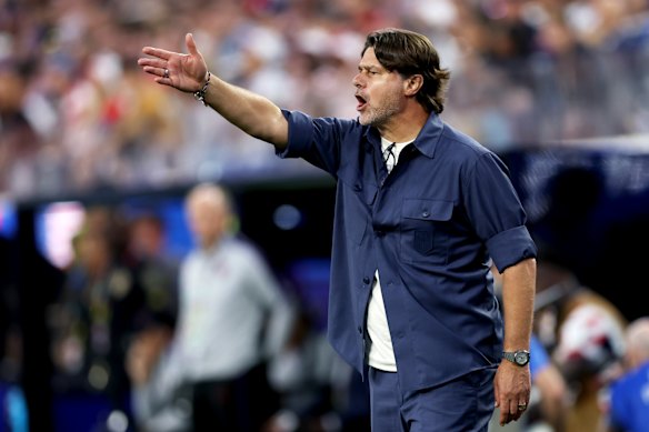 O técnico dos Estados Unidos, Mauricio Pochettino, ficou furioso após o primeiro tempo do amistoso do ano passado contra os Socceroos.