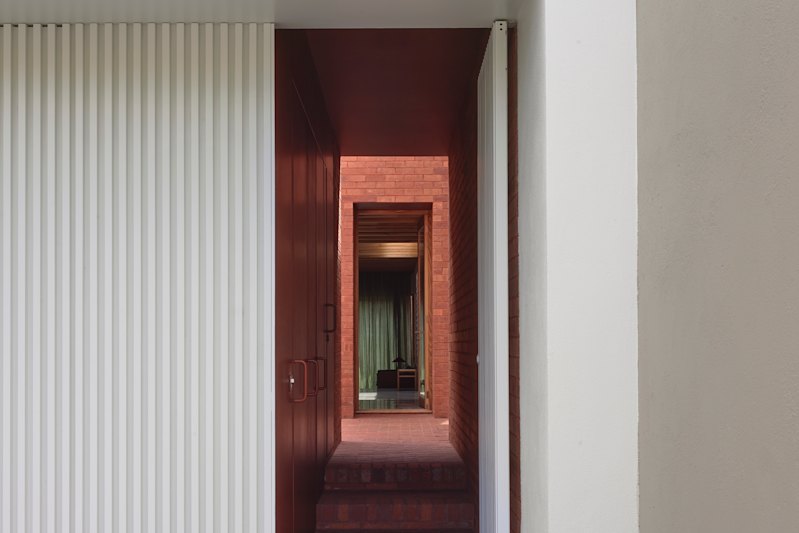 You can see though each of the spaces, from the kitchen bench to the street.