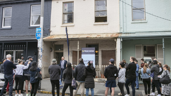 Half of all property buyers in Carlton paid cash last year.