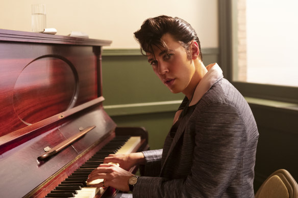 Austin Butler sings the early hits in Elvis while the later songs are the King’s own versions.