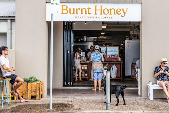 Burnt Honey is an excellent local bakery in Copacobana.