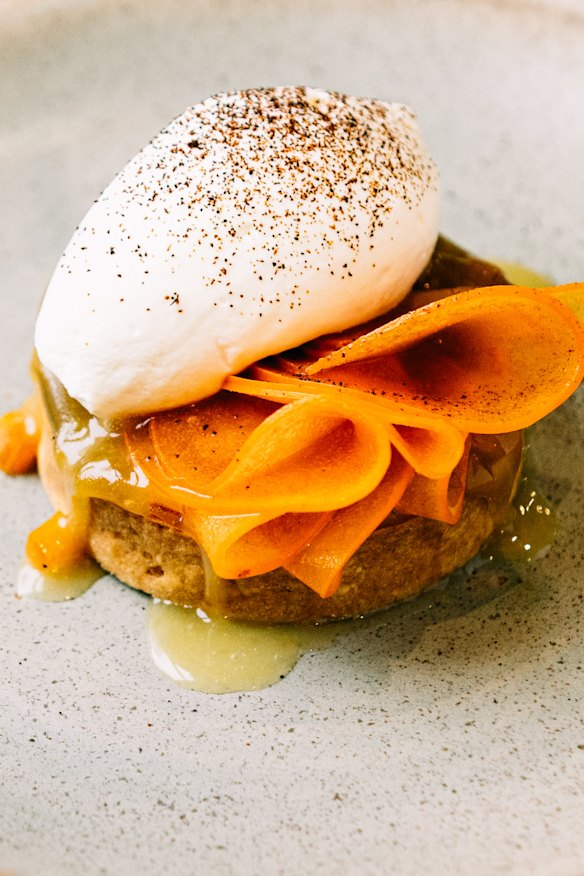 Leatherwood honey tartlet with persimmon.