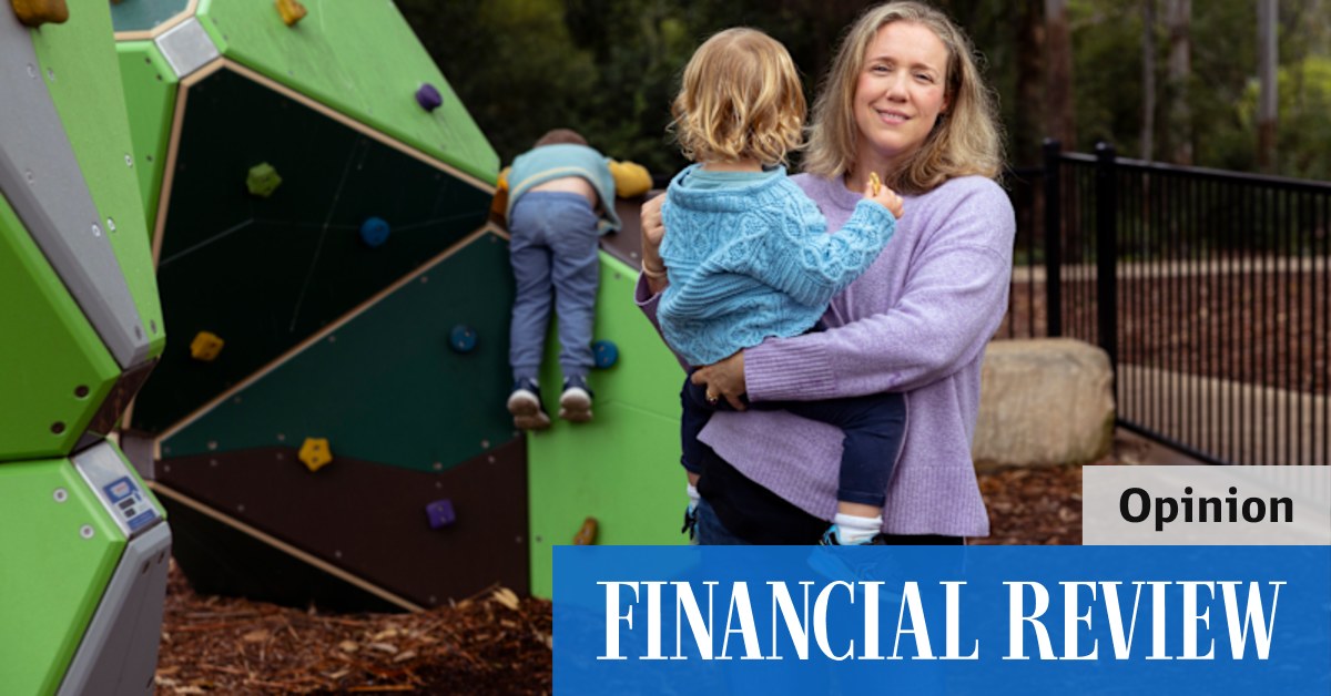 afr.com - Sassica Francis-Bruce - 'I don't feel like myself': The secret biological crisis of midlife mums