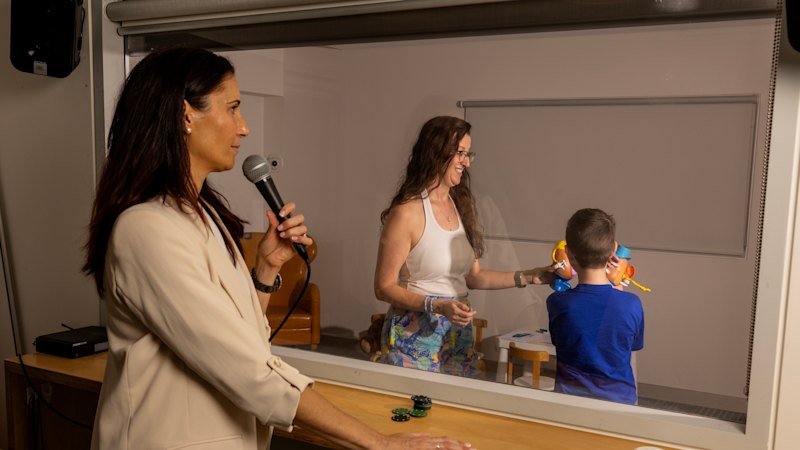 In these Sydney primary schools, therapists observe children behind a one-way mirror