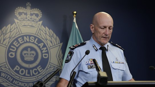 Deputy Police Commissioner Steve Gollschewski said while an ethical standards command investigation continued, the shots fired by the female officer appeared to be a "textbook response".