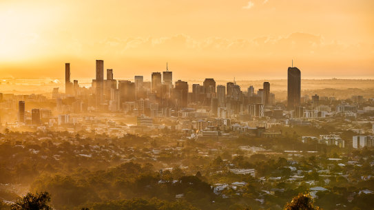 Early detail from new national daylight saving research suggests strong support in the Sunshine State – even with two timezones. Political will is a different story.