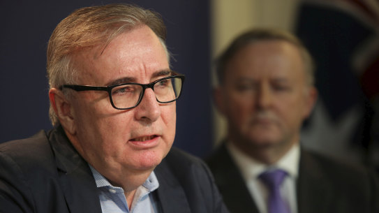 Former attorney-general Michael Lavarch is conducting a review into NSW Labor's head office following a seven-week long inquiry by the state's corruption watchdog.