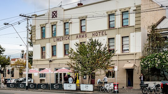 Limerick Arms Hotel, 364-368 Clarendon Street, South Melbourne