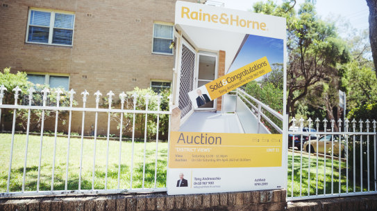 Both NSW and Victoria experienced a recent fall in houses approved for construction.