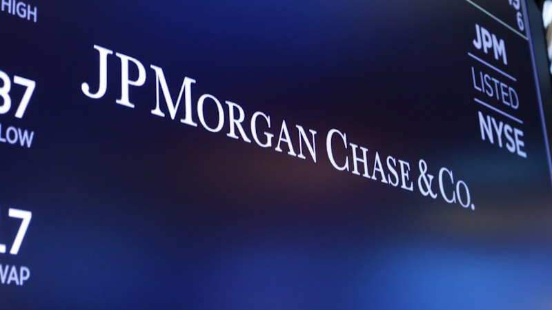 JPMorgan builds AI agents that beat 60-40 stock-bond portfolio