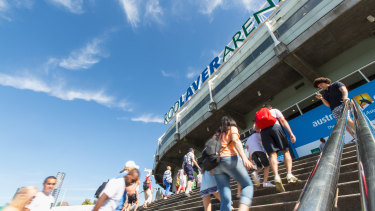 Australian Open 2021: Delay fears over quarantine dates and return of Victoria's hotel quarantine