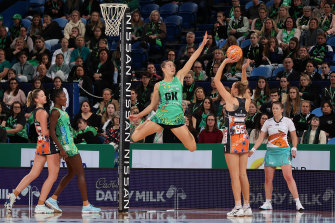 The clash between Courtney Bruce and Jo Harten will play a big role in deciding the showdown between the West Coast Fever and the Giants.