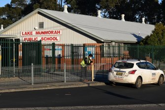 Lake Munmorah Public School. 