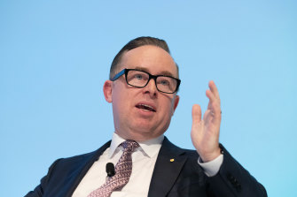 Qantas boss Alan Joyce needs Australians to get the COVID jab to boost profits further.