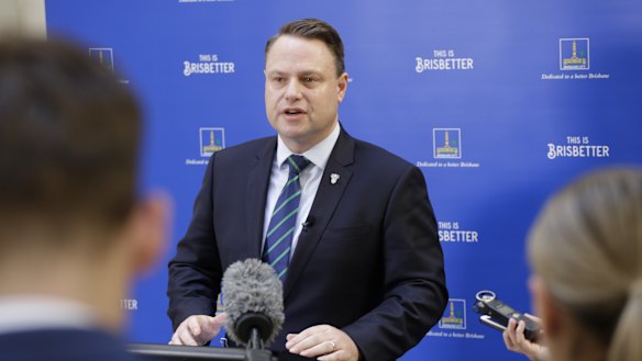 Brisbane’s lord mayor Adrian Schrinner wants Brisbane’s bus drivers to be among the first to receive the COVID-19 vaccine to restore confidence in public transport.