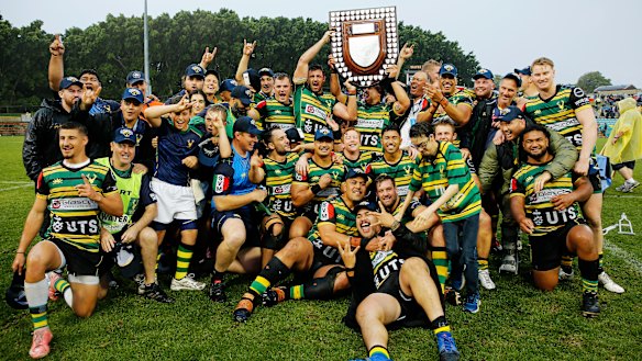 Gordon players with the Shute Shield after their 28-8 victory over Eastwood.
