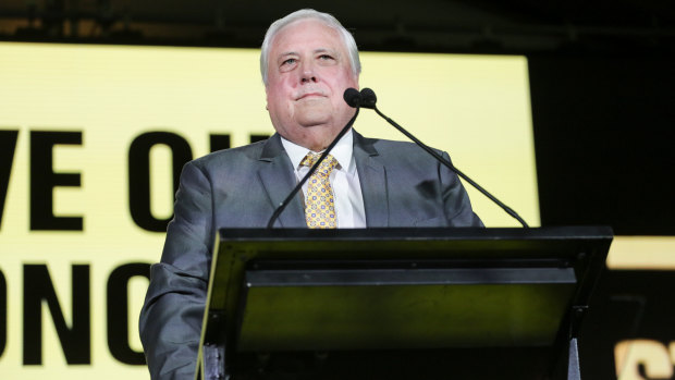 Clive Palmer remains confident of picking up the sixth Victorian Senate seat.