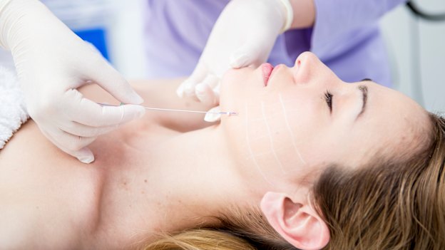 Beauty trends are contributing to a debilitating “global epidemic of body image anxiety”,  says one expert.