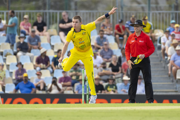 Adam Zampa claimed a career-best figure of 5-35.