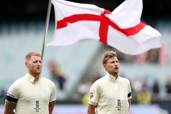 Torcendo com o capitão Ben Stokes. 