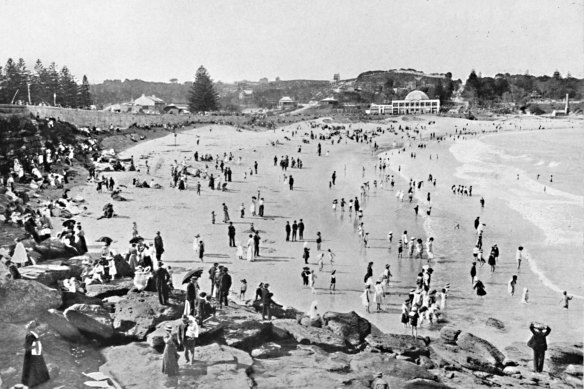Holiday time at Sydney's Coogee, circa 1900. 