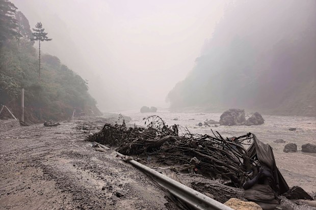 Nepal floods: Australians among group of pilgrims missing | Nine.com.au