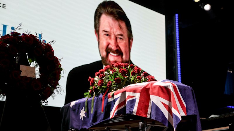 Real stories started flowing once Hinch’s farewell finished