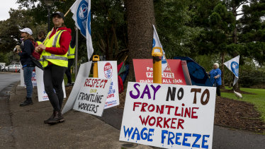 Nurses and midwives outside Parliament House.