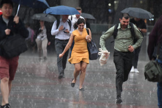 Melbourne Weather Storms Batter Smoke Smatters