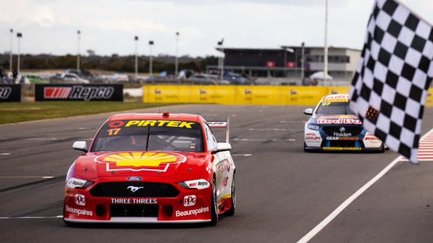 Foxtel negotiated to broadcast some Supercars events free-of-charge for its users.