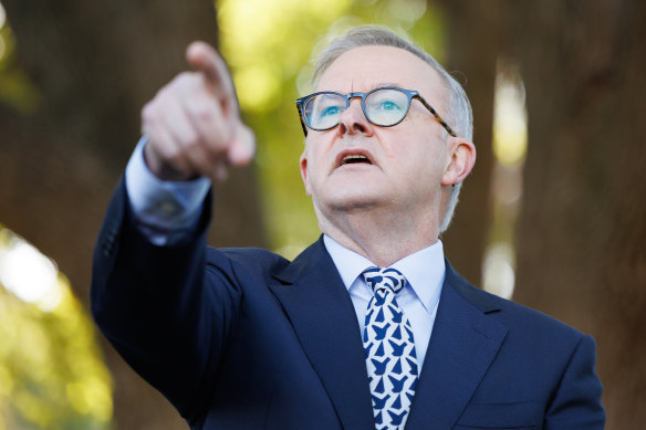 Opposition Leader Anthony Albanese taking questions during today’s press conference outside a Perth hospital. 