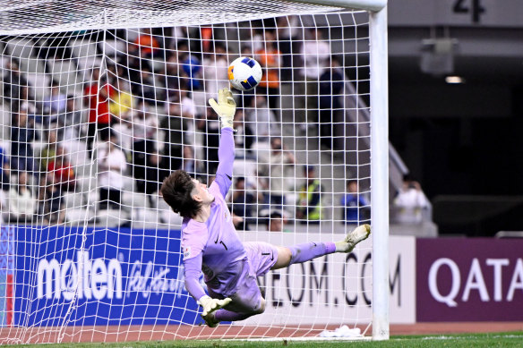 Steven Hall makes the winning save in the shootout.