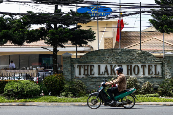 The infighting has kept the government from dealing with many of the Philippines’ structural problems, such as unemployment and poverty.